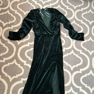 Green Velvet long dress with slit -S
